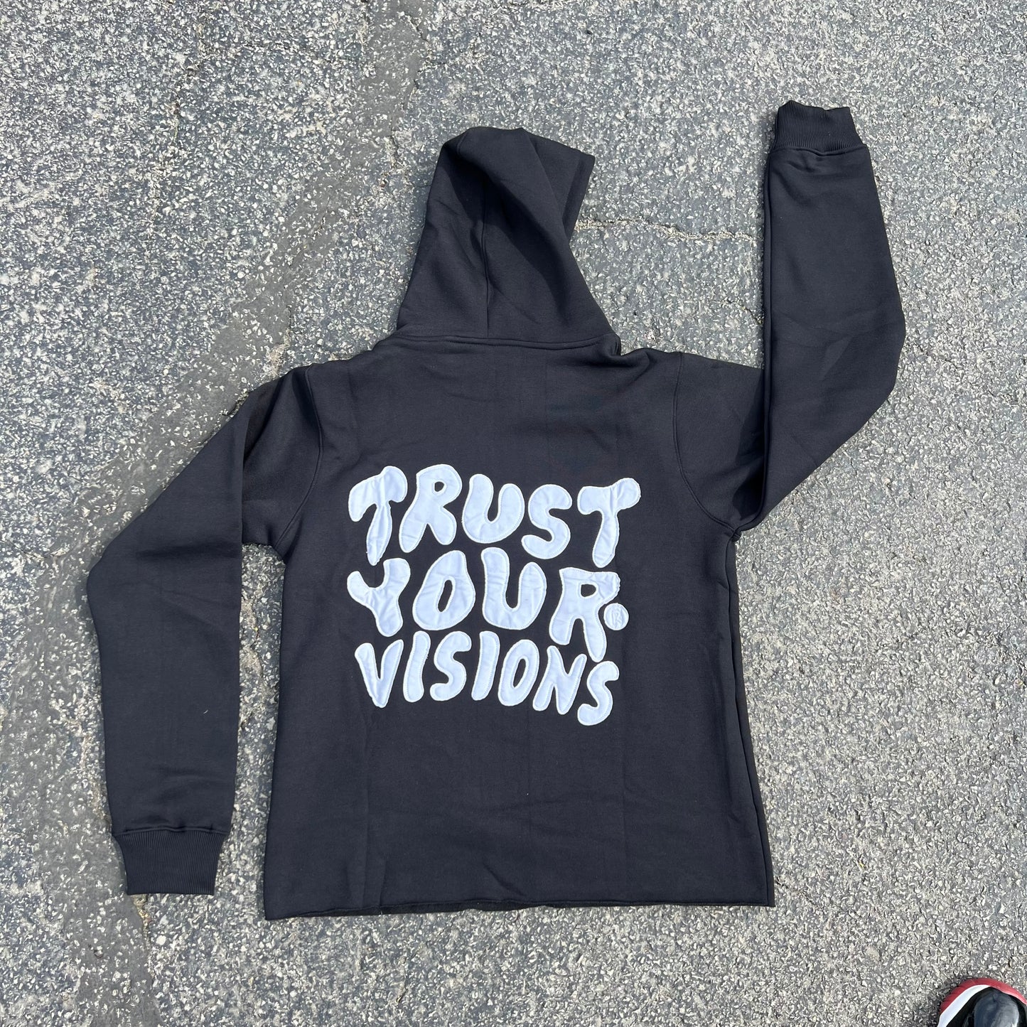 KEEP FASHION WEIRD CROPPED HOODIE-BLACK